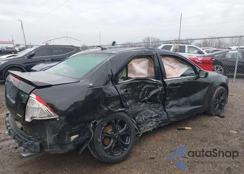 2011 Ford Fusion Se z USA, uszkodzony, nr VIN 3FAHP0HG7BR121164